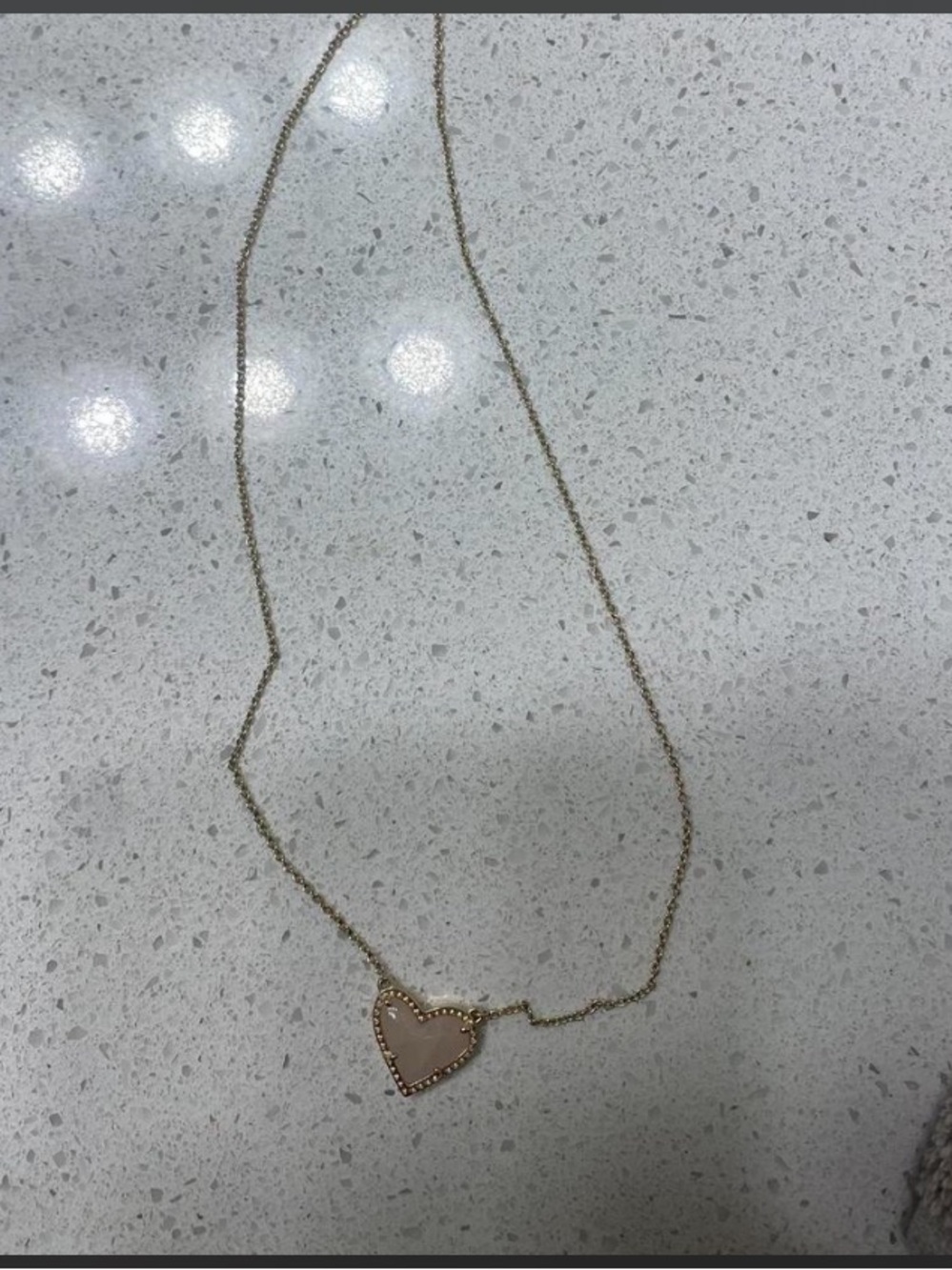 kendra scott heart necklace - Picture 2 of 3